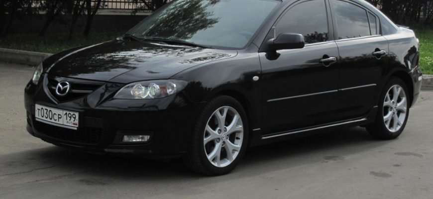 Mazda 3 1 поколение